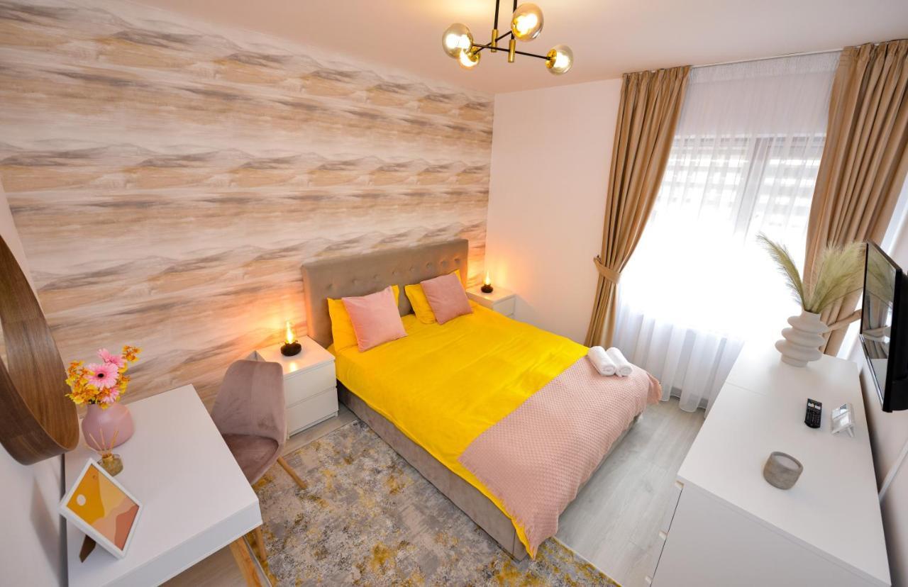 Sofia Cozy Apartment - Underground Private Parking Boekarest Buitenkant foto